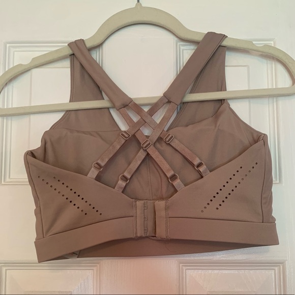 Gymshark taupe sports bra - Picture 3 of 4